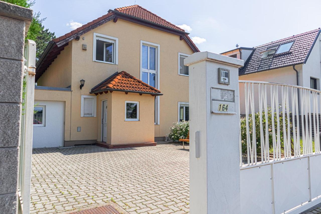Exquisite Shared Villa - Your Private Room In This Beautiful Home Vienna Exterior photo