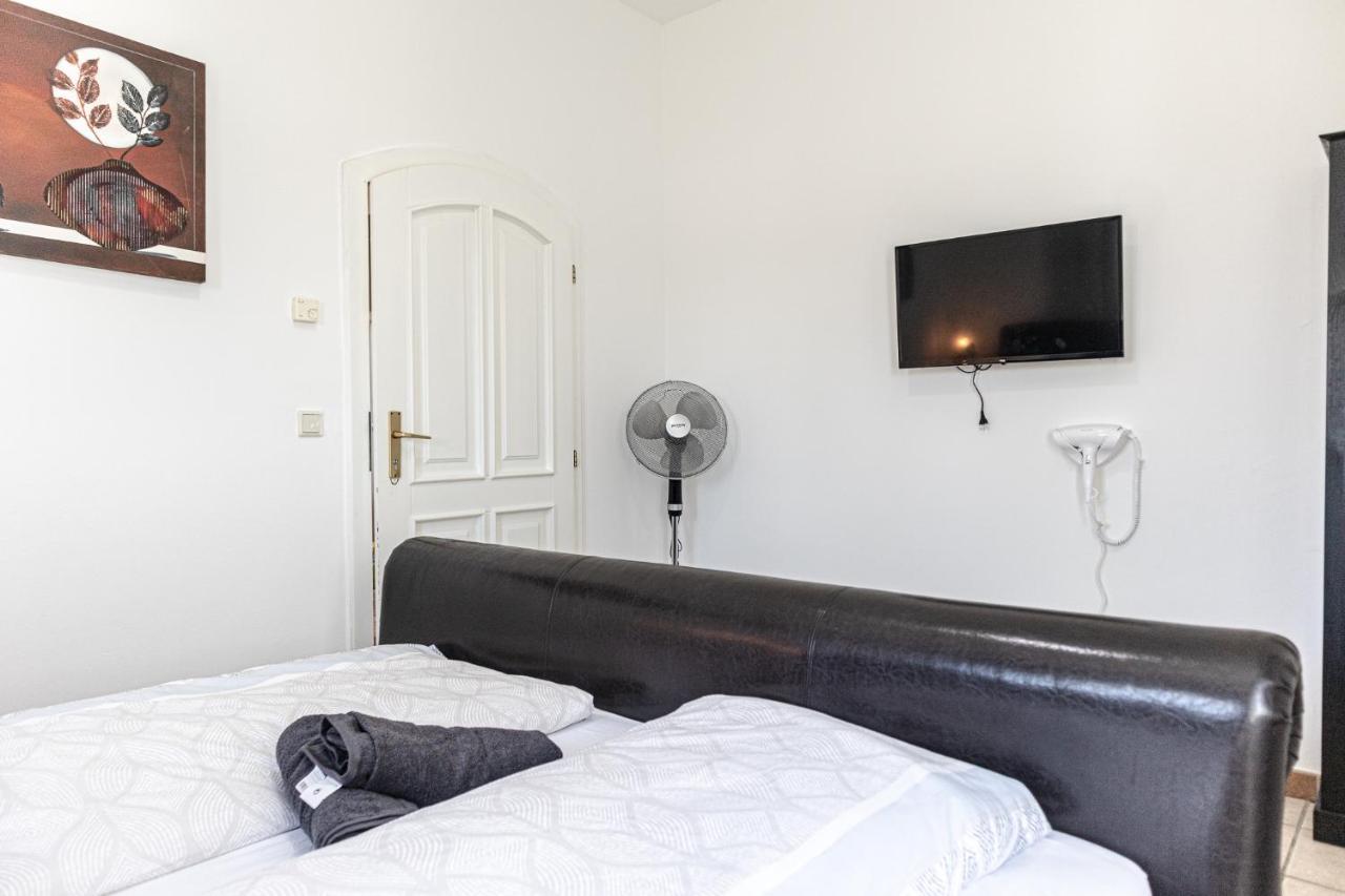 Exquisite Shared Villa - Your Private Room In This Beautiful Home Vienna Exterior photo